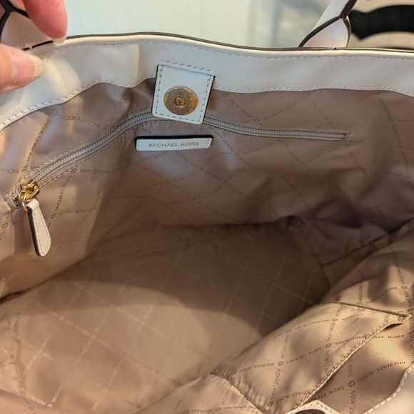 Michael Kors Cream and Beige Woven Tote - Picture 6 of 6